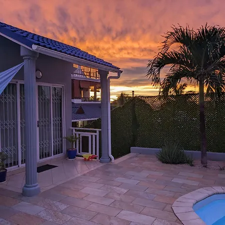 Captains Quarters Poolside Villa